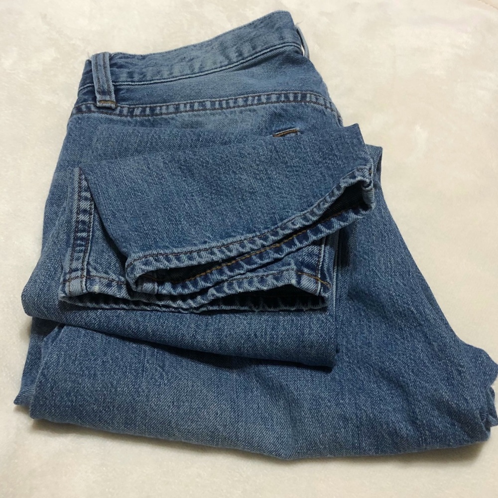 SOLD🍾J Crew BrokenIn Boyfriend Jean In Colby Wash - Picture 8 of 8